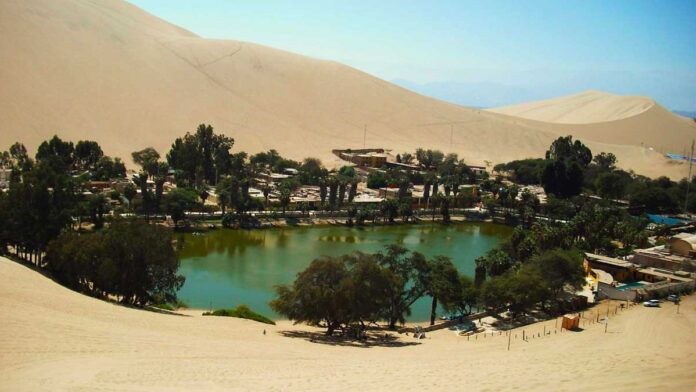 Huacachina paradiso tra le dune del deserto